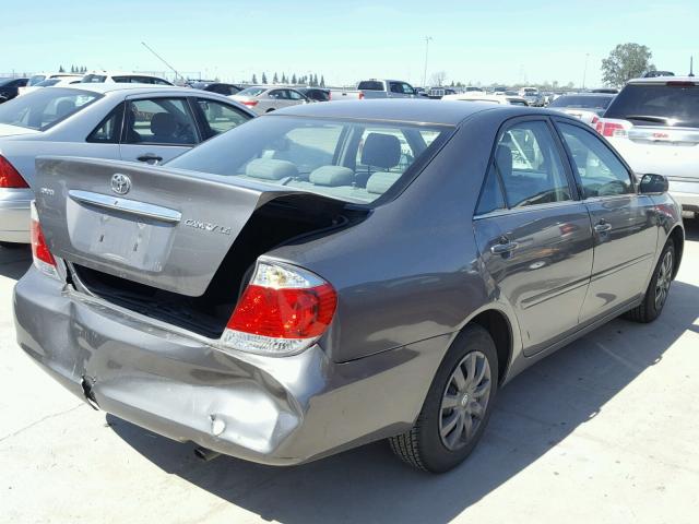 4T1BE32K75U500632 - 2005 TOYOTA CAMRY LE GRAY photo 4