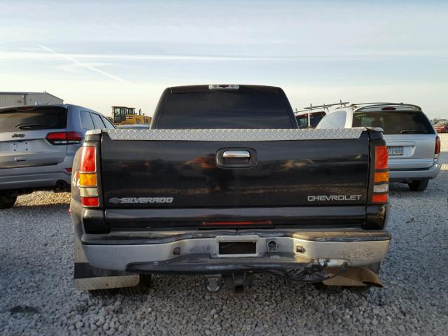 1GCJK33205F957861 - 2005 CHEVROLET SILVERADO BLACK photo 10