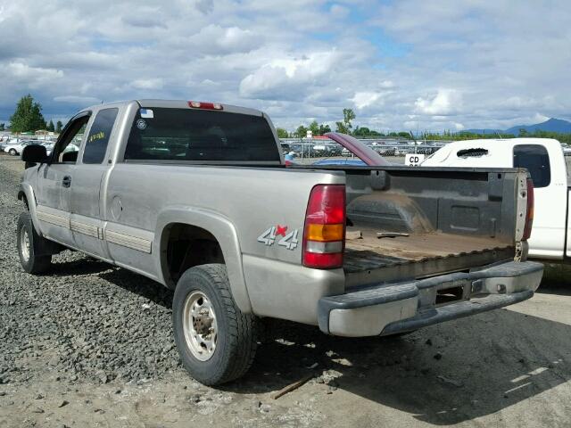 1GCHK29U12E140501 - 2002 CHEVROLET SILVERADO GOLD photo 3