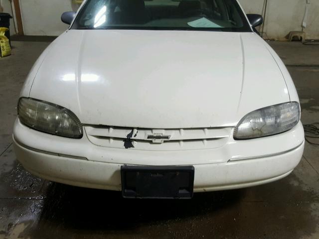 2G1WL52J611265637 - 2001 CHEVROLET LUMINA WHITE photo 9