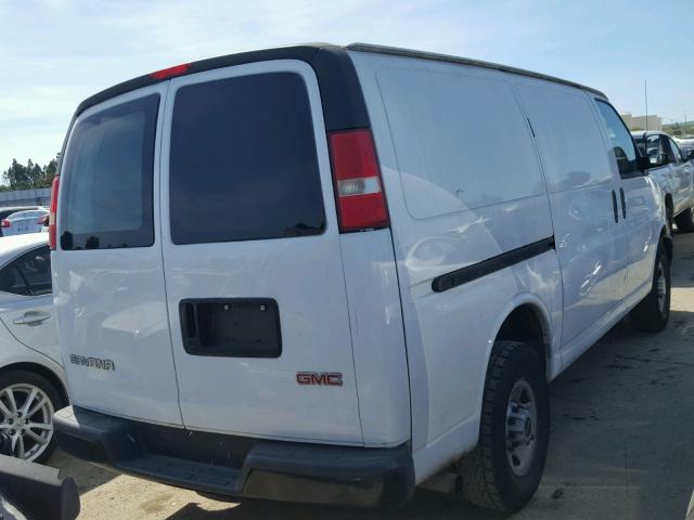 1GTGG25V471101539 - 2007 GMC SAVANA G25 WHITE photo 4