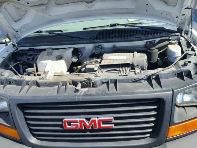 1GTGG25V471101539 - 2007 GMC SAVANA G25 WHITE photo 7