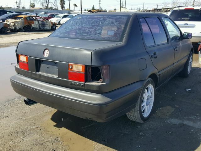 3VWRC81H5SM059639 - 1995 VOLKSWAGEN JETTA III BLACK photo 4