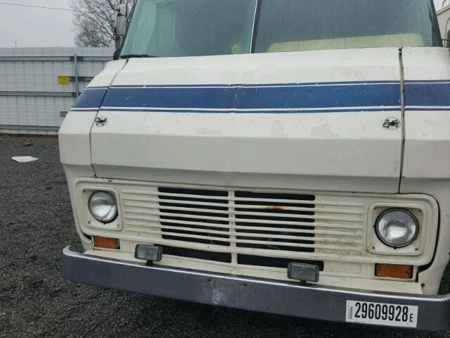 NOVIN112 - 1974 EXPL MOTORHOME WHITE photo 10