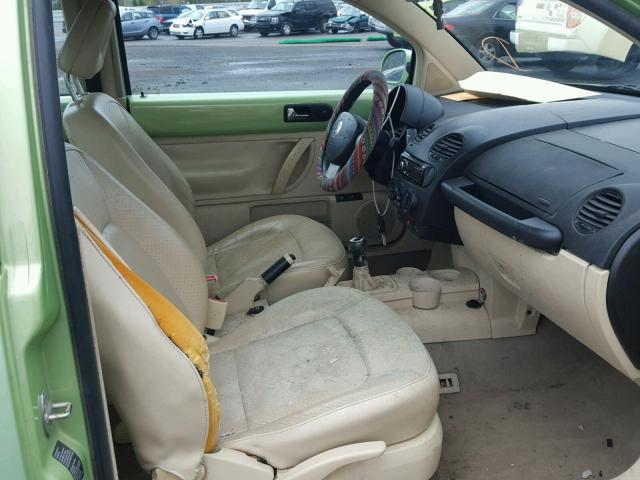 3VWCS21C11M412094 - 2001 VOLKSWAGEN NEW BEETLE 绿色 照片 5