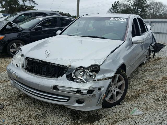 WDBRF54H87A915779 - 2007 MERCEDES-BENZ C 280 SILVER photo 2