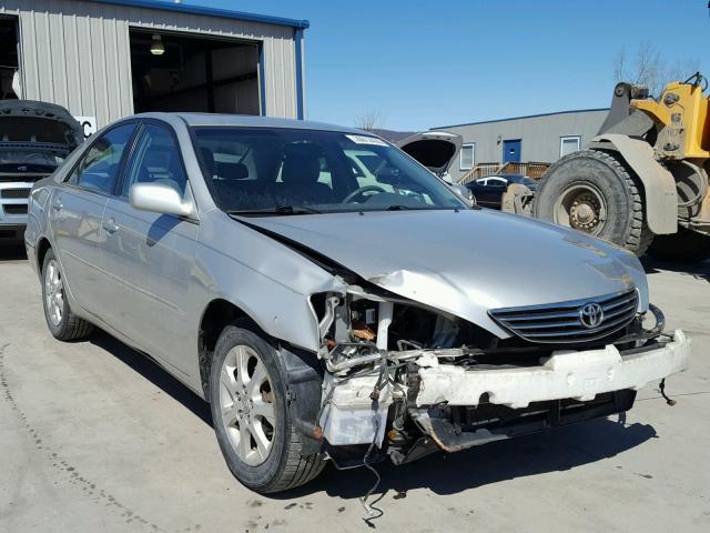 4T1BE30K25U968299 - 2005 TOYOTA CAMRY LE SILVER photo 1