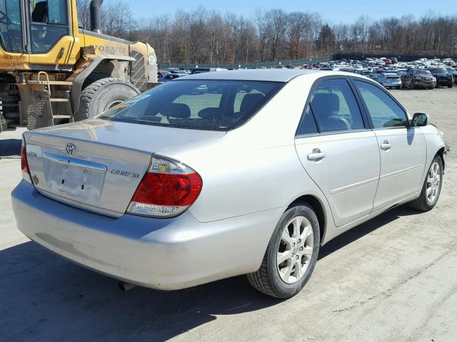 4T1BE30K25U968299 - 2005 TOYOTA CAMRY LE SILVER photo 4