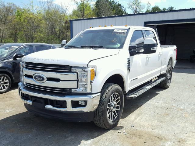 1FT7W2BT4HEC73960 - 2017 FORD F250 SUPER WHITE photo 2