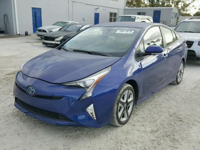 JTDKARFU6G3523018 - 2016 TOYOTA PRIUS BLUE photo 2