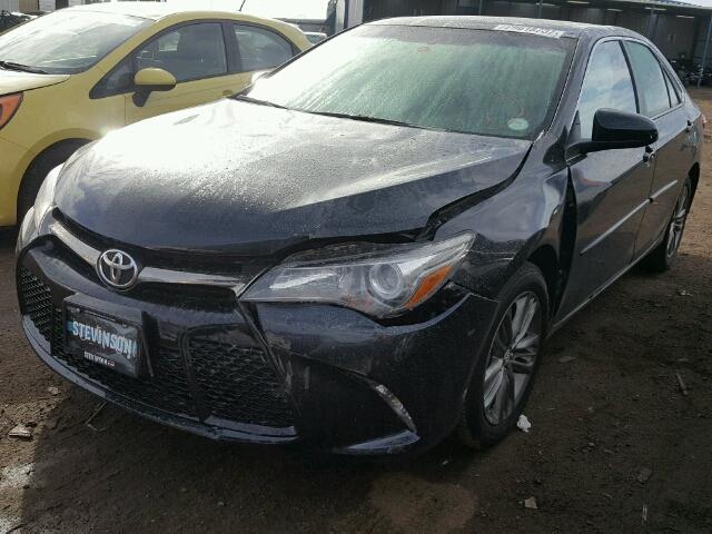 4T1BF1FK1HU744146 - 2017 TOYOTA CAMRY LE GRAY photo 2