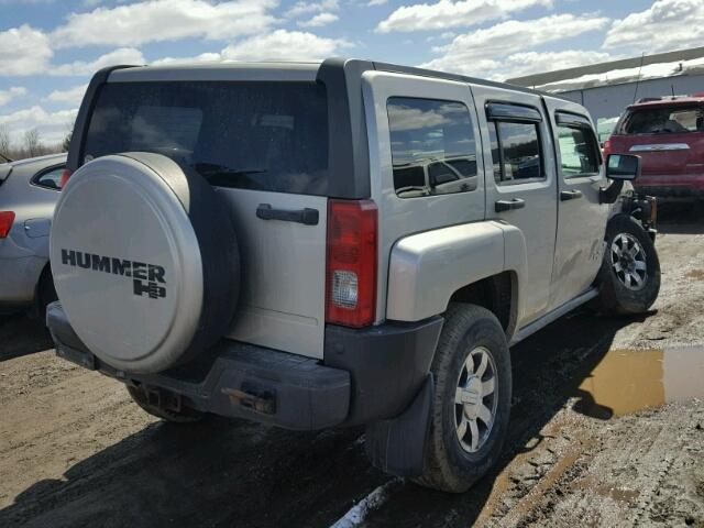 5GTEN13E988149159 - 2008 HUMMER H3 SILVER photo 4