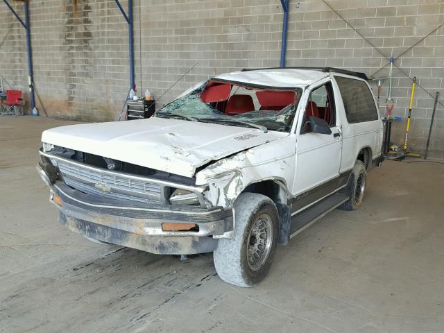 1GNCS18W9N0151374 - 1992 CHEVROLET BLAZER S10 WHITE photo 2