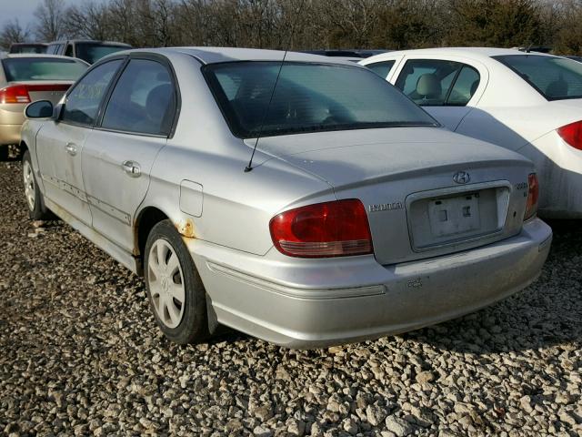 KMHWF25H93A738635 - 2003 HYUNDAI SONATA GL SILVER photo 3