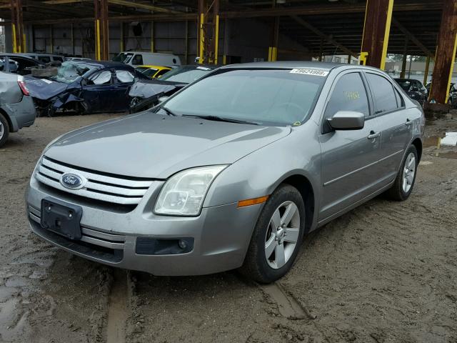 3FAHP07Z79R157854 - 2009 FORD FUSION SE SILVER photo 2