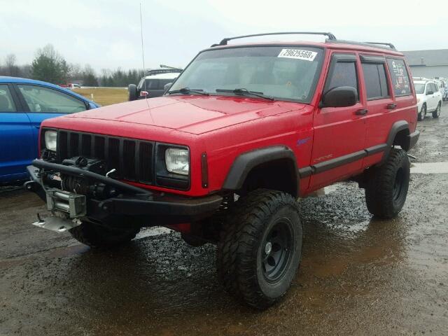 1J4FJ68S7VL502245 - 1997 JEEP CHEROKEE S RED photo 2