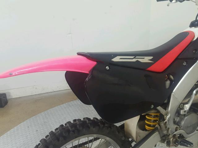 JH2JE0133WM003790 - 1998 HONDA CR125 R RED photo 13