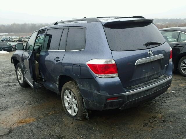 5TDBK3EH3CS136143 - 2012 TOYOTA HIGHLANDER BLUE photo 3