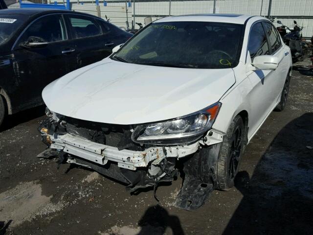 1HGCR2F88HA122298 - 2017 HONDA ACCORD EXL WHITE photo 2