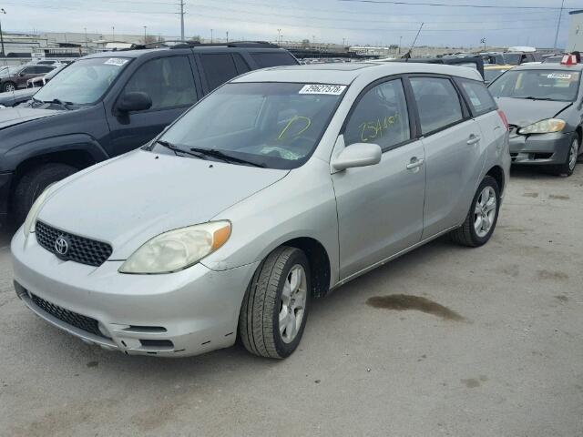 2T1KR32E13C029817 - 2003 TOYOTA MATRIX XR SILVER photo 2