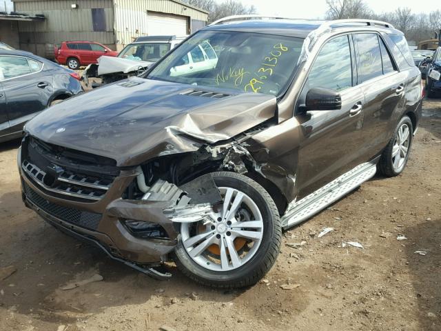 4JGDA5HB4EA320372 - 2014 MERCEDES-BENZ ML 350 4MA BROWN photo 2