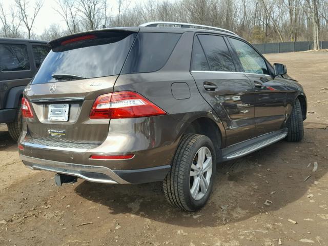 4JGDA5HB4EA320372 - 2014 MERCEDES-BENZ ML 350 4MA BROWN photo 4