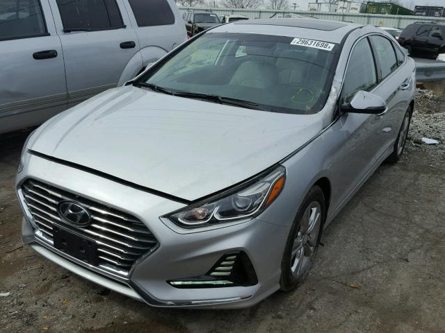 5NPE34AFXJH650188 - 2018 HYUNDAI SONATA SPO SILVER photo 2