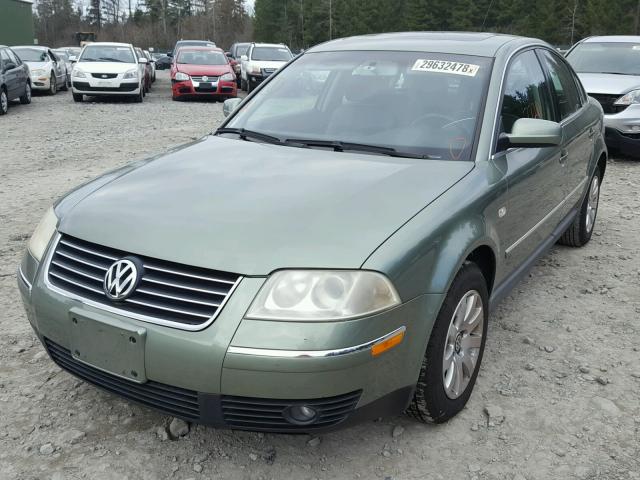 WVWPD63B53P113988 - 2003 VOLKSWAGEN PASSAT GLS GREEN photo 2