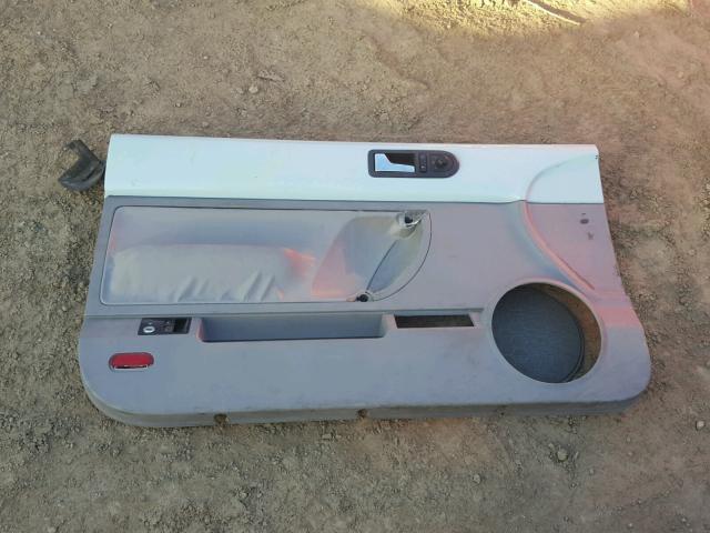 3VWCM31Y25M370133 - 2005 VOLKSWAGEN NEW BEETLE 蓝色 照片 9