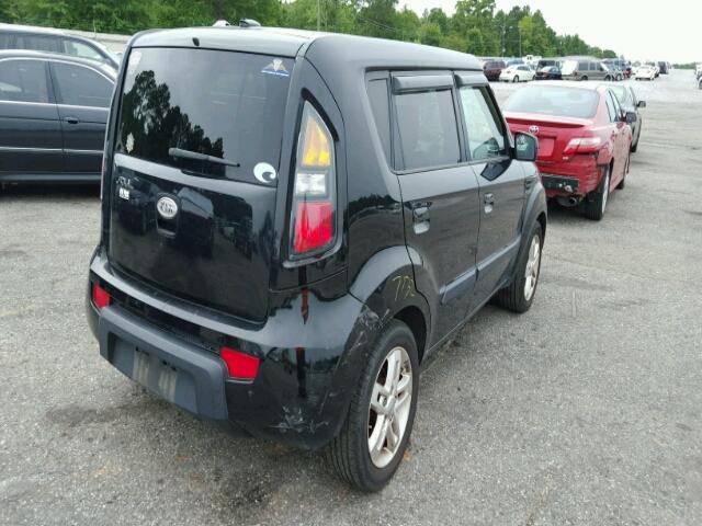 KNDJT2A25A7131022 - 2010 KIA SOUL BLACK photo 4