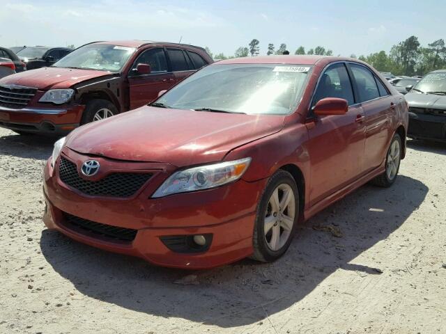 4T1BF3EK0AU040037 - 2010 TOYOTA CAMRY BASE RED photo 2