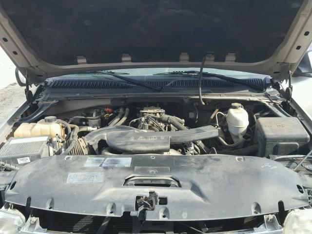 3GNEC16Z74G204666 - 2004 CHEVROLET SUBURBAN C SILVER photo 7