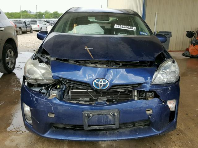 JTDKN3DUXB0305100 - 2011 TOYOTA PRIUS BLUE photo 9