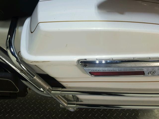 1HD1FC41X7Y706944 - 2007 HARLEY-DAVIDSON FLHTCUI WHITE photo 14