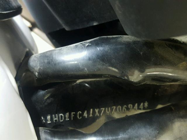 1HD1FC41X7Y706944 - 2007 HARLEY-DAVIDSON FLHTCUI WHITE photo 19