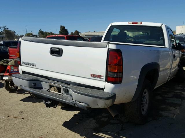 1GTHC24U56E198685 - 2006 GMC SIERRA C25 WHITE photo 4