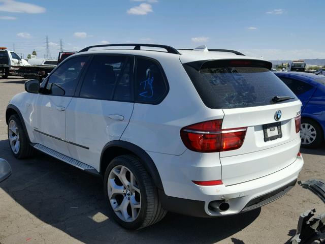 5UXZV4C54CL767911 - 2012 BMW X5 XDRIVE3 WHITE photo 3