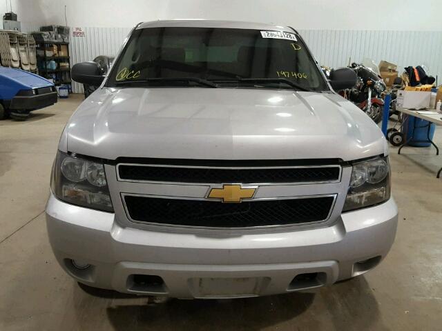 1GNLC2E01CR197406 - 2012 CHEVROLET TAHOE POLI SILVER photo 9