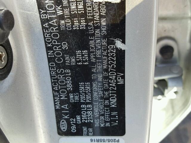 KNDJT2A64D7522329 - 2013 KIA SOUL + SILVER photo 10