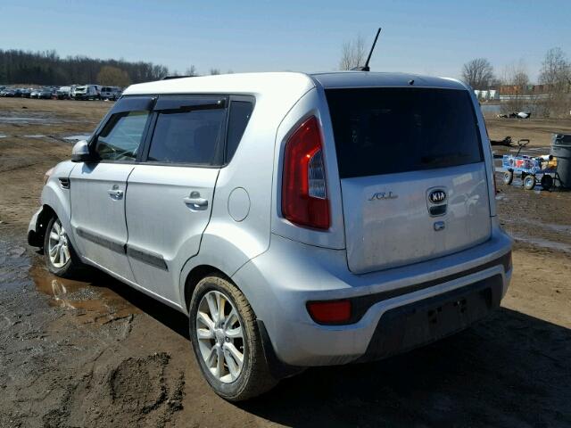 KNDJT2A64D7522329 - 2013 KIA SOUL + SILVER photo 3