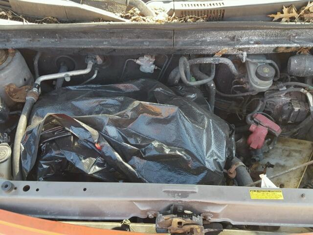 JTLKT324140156950 - 2004 TOYOTA SCION XB 银色 照片 7