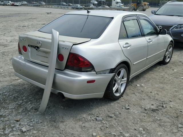 JTHBD192740086354 - 2004 LEXUS IS 300 SILVER photo 4