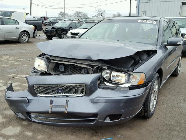 YV1SW612372664814 - 2007 VOLVO V70 GRAY photo 2