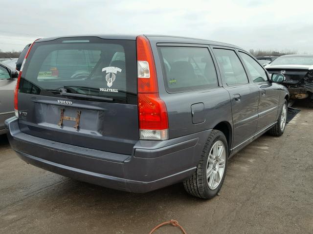 YV1SW612372664814 - 2007 VOLVO V70 GRAY photo 4