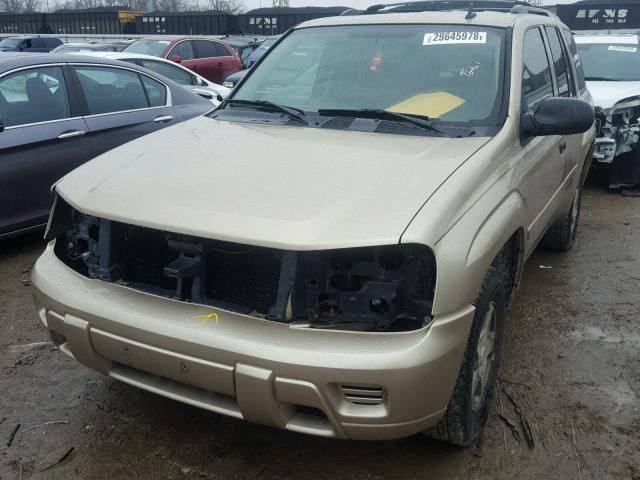 1GNDT13S662310007 - 2006 CHEVROLET TRAILBLAZE GOLD photo 2