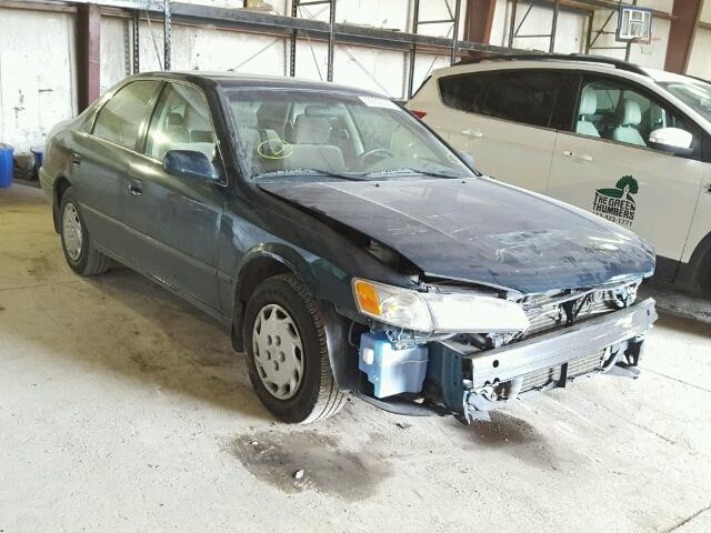 JT2BG22K8W0257133 - 1998 TOYOTA CAMRY CE GREEN photo 1