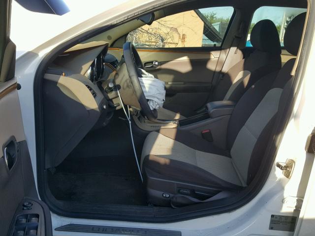 1G1ZC5EBXAF277381 - 2010 CHEVROLET MALIBU 1LT WHITE photo 5