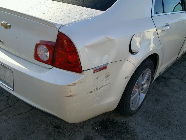 1G1ZC5EBXAF277381 - 2010 CHEVROLET MALIBU 1LT WHITE photo 9
