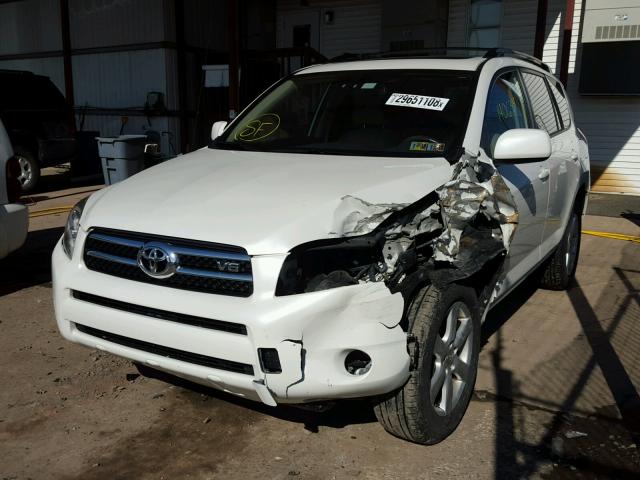 JTMBK31VX85056539 - 2008 TOYOTA RAV4 LIMIT WHITE photo 2