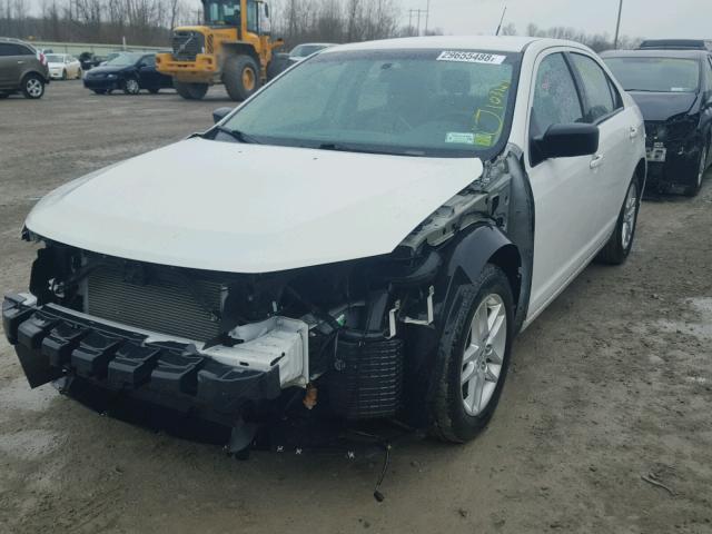 3FAHP0GA8BR293202 - 2011 FORD FUSION S WHITE photo 2